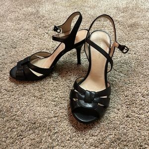 Pelle Moda heels new, Never worn, Still in box